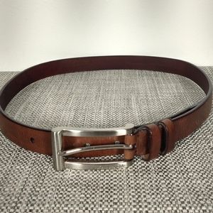 Cognac leather belt by Kenneth Cole